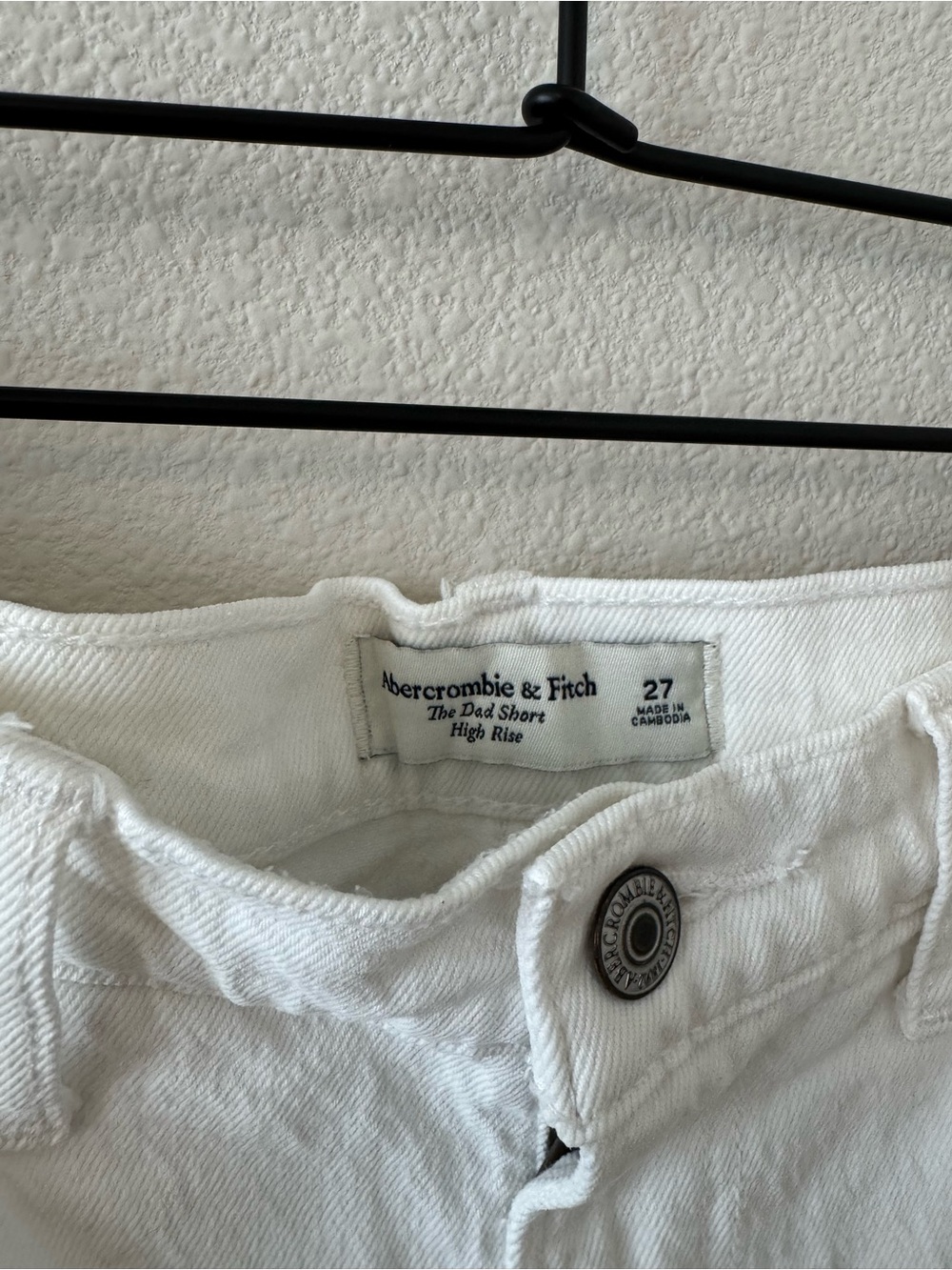 Abercrombie & Fitch White High-Rise Dad Short - Picture 3 of 4